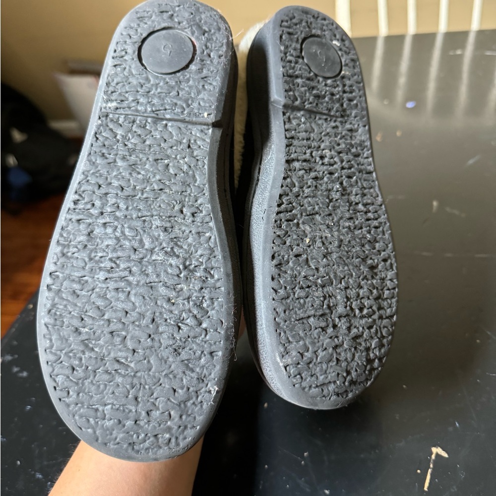 Clark’s women’s slippers Size 5 - Picture 3 of 12